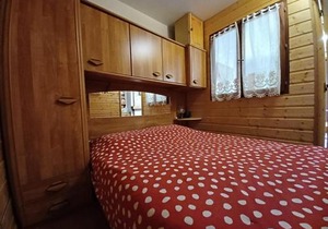 Charmant 2 pièces avec balcon et parking au Col du Corbier - FR-1-573-107 in Le Biot