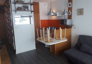 Studio for 4, elevator, ski-in/ski-out, balcony, parking, ski locker in Arette