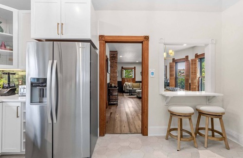 Littleton House | 1.5 Blocks to Main St 🏡 Littleton Luxury 🌻Garden 🐶Pets
