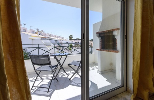 Vale de Carro Apartment | 1 bedroom apartment 800 meters from the beach