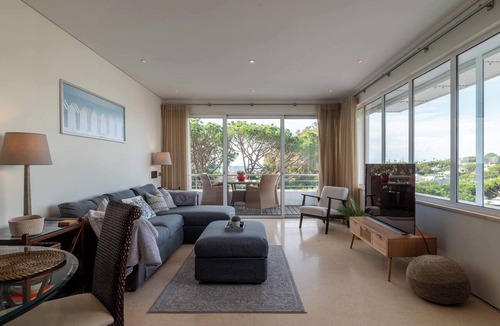 Vale do Garrao Apartment | 2-Bedroom Apartment with Stunning Sea Views in Vale do Lobo/Dounas Douradas