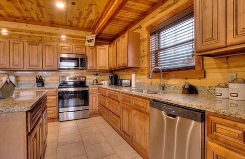 Sevierville Cabin | A Heavenly View Too ~ 6 BR w/Indoor Pool ~ Sleeps 28 ~ Incredible Views!