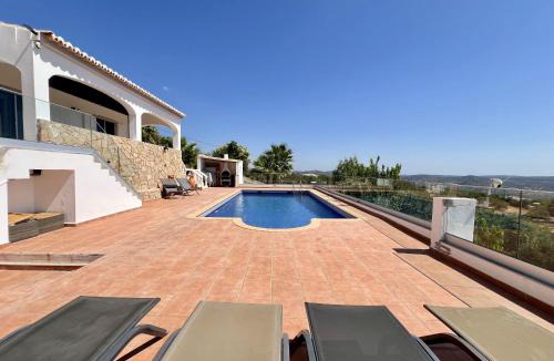 Sao Bras de Alportel Villa | Algarve Premium Villa With Pool by Homing