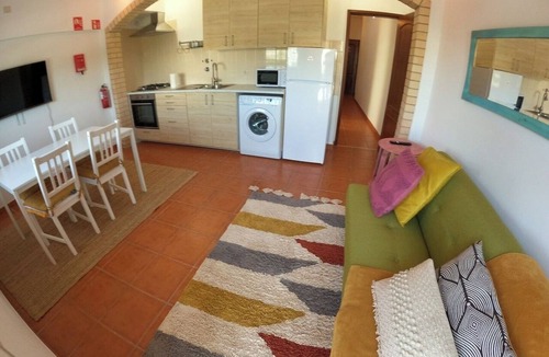 Sao Bras de Alportel Apartment | Algarve T1 apartment w/balcony S. Brás de Alportel