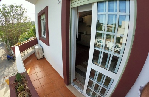Sao Bras de Alportel Apartment | Algarve T1 apartment w/balcony S. Brás de Alportel