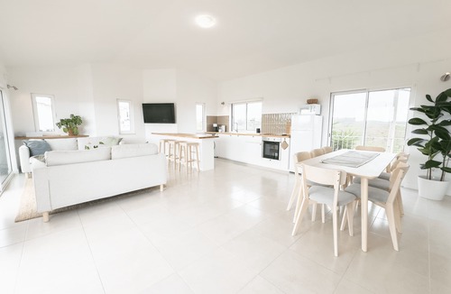 Budens House | Algarve Windmill, Villa & Pool. 2000m to the Beach