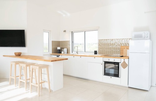 Budens House | Algarve Windmill, Villa & Pool. 2000m to the Beach