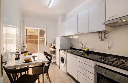 Vila Real Santo Antonio Apartment | Apartment 'Âncora B' with Private Terrace