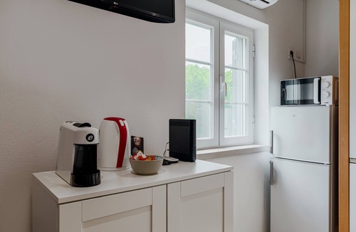 Alcacer do Sal Apartment | Apartment 'Cottage 3' with Shared Pool, Wi-Fi and Air Conditioning