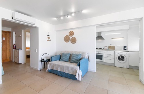 Cabanas Apartment | Apartment 'Golden Sea' with Shared Pool, Wi-Fi and Air Conditioning