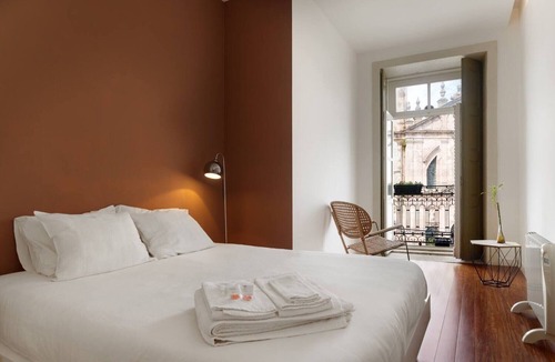 Centro / Baixa Apartment | Apartment 'Hungarian Biscuits Historic Center' with Balcony, Wi-Fi and Air Conditioning