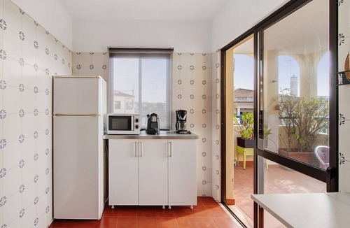Olhos D'Agua Apartment | Apartment 'Olhos Do Mar Terrasse Vue Mer' with Sea View, Wi-Fi and Air Conditioning