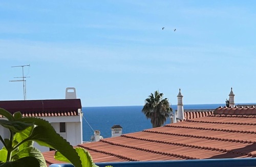 Olhos D'Agua Apartment | Apartment 'Olhos Do Mar Terrasse Vue Mer' with Sea View, Wi-Fi and Air Conditioning