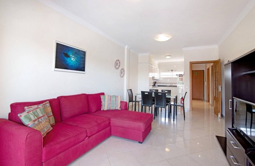 Sesmarias Apartment | Apartment 'Yara Beach Apartments T1' with Shared Pool, Wi-Fi and Air Conditioning