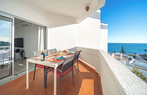 Lagos Apartment | Beachfront Flat & Panoramic Sea View by HostWise