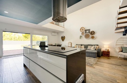 Lagoa de Albufeira Villa | BmyGuest Collection - Lagoa Exclusive Villa