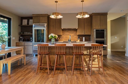 Mills River House | BRAND NEW Perfect Getaway with Lake Views, Full Kitchen and Outdoor Fire Pit
