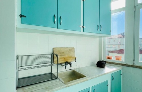 Areeiro Apartment | Bright and spacious, just 20 meters from the subway station in a family-friendly neighborhood.