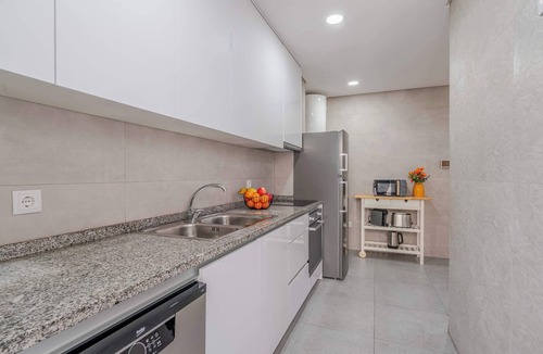 Vila Nova de Gaia Apartment | Bright & Cozy Apartment by HostWise