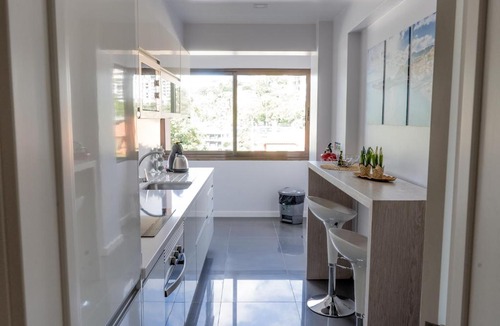 Sao Pedro Apartment | BRIGHT LIGHT APARTMENT