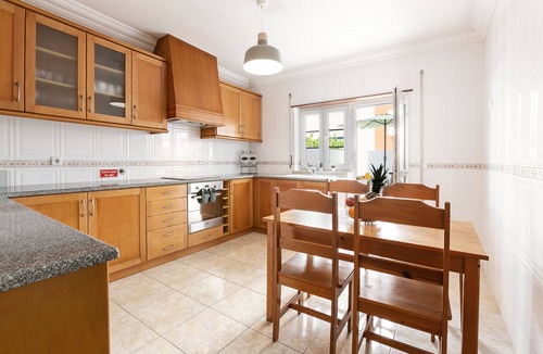 Ajuda Apartment | Brisa d´Ouro - Relaxing Getaway