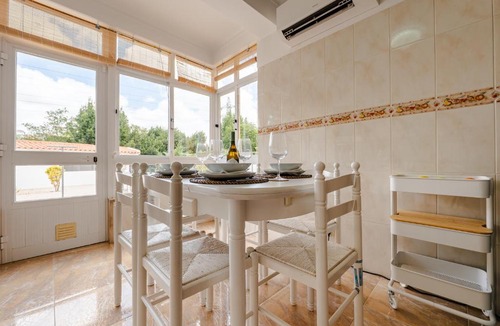 Nossa Senhora do Populo Apartment | Caldas Charm Getaway - Garden Terrace & Comfort