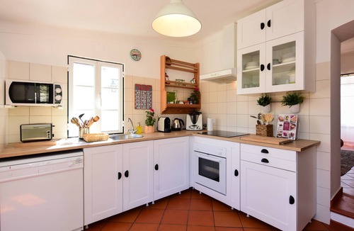 Beira Villa | CASA AVÓ GUIDA T2, country house