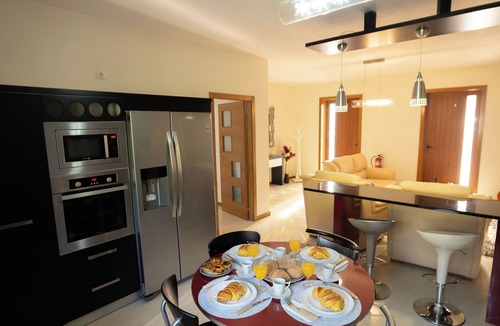 Sao Lourenco do Douro House | Casa Casal Douro - Private Jacuzzi on the Douro River