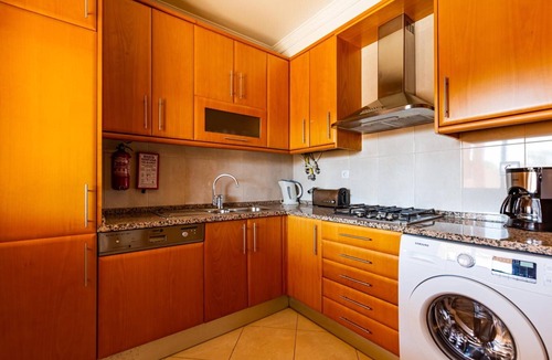 Albufeira Villa | Casa Colina – Spacious Villa w/Pool Near Beach!