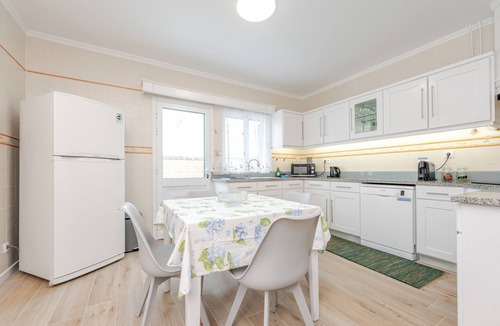 Ribeira Cha House | Casa da Adega - Holiday Home 2 Minutes from the Beach