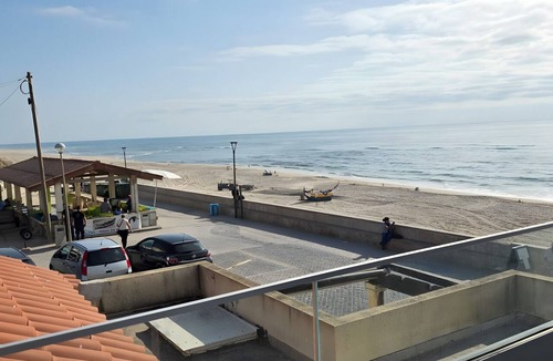 Vieira de Leiria House | Casa da Lota: House with Large Terrace, Sea and Lota View