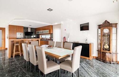 Belinho Apartment | Casa Do Chino - Suite with Pool View