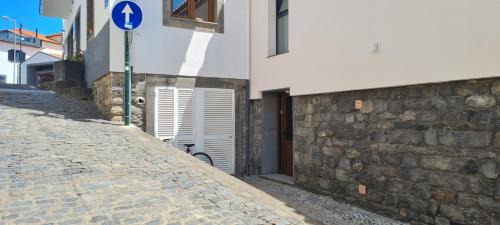 Porto da Cruz House | Casa Linda Baía