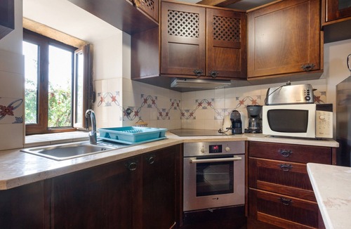 Camparca House | Casa Mãe: Holiday Home with Mountain View, Wi-Fi and Air Conditioning