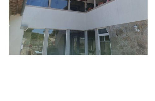 Aldreu Apartment | Charming 3-bedroom country house in lovely Aldreu with WiFi, fitness room