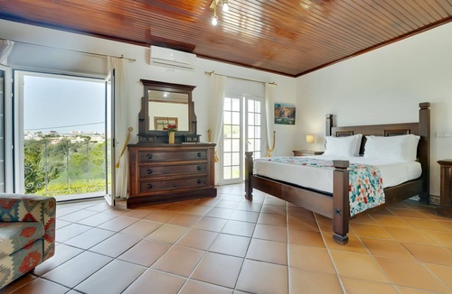 Albufeira Hotel | Charming Algarve Escape | Relax in Comfort & Explore the Coastline & Nightlife