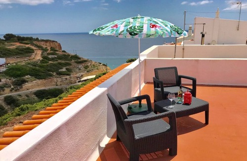 Benagil Apartment | Charming Benagil Coastal Retreat
