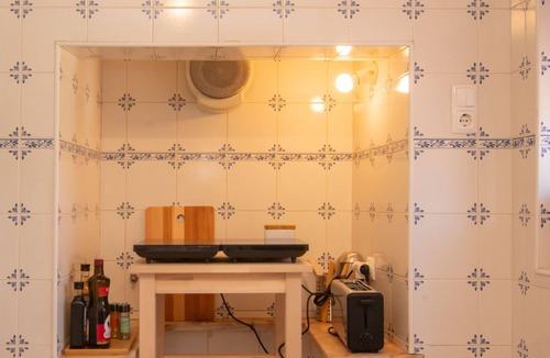Santa Engracia Apartment | Charming & Peaceful Family Flat by LovelyStay