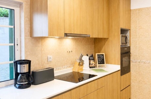 Pico Bed & Breakfast | Charming room 3 meters from the pool. Relaxation and comfort guaranteed!