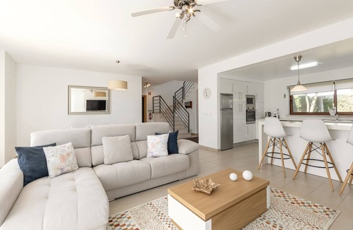 Casalinho House | Charming Villa Óbidos by LovelyStay