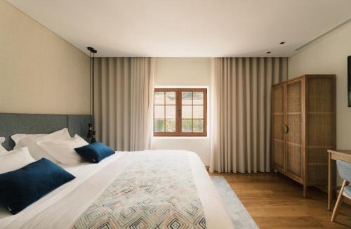 Beijos House | Constance Retreat - Douro Verde by FERO