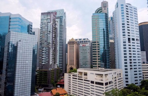 Golden Triangle Apartment | Cool and Cozy Home by Seri Bukit Ceylon Residency
