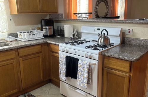 Charnocks House | Cozy 3 bedroom 2 bathroom house in a secure neighborhood with dining & amenities