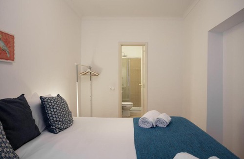 Merces Apartment | Cozy Tailor Made With a Refreshing Terrace