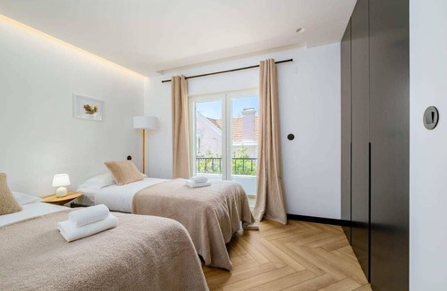 Estoril Apartment | Deluxe Monte Estoril - by Portugal Portfolio