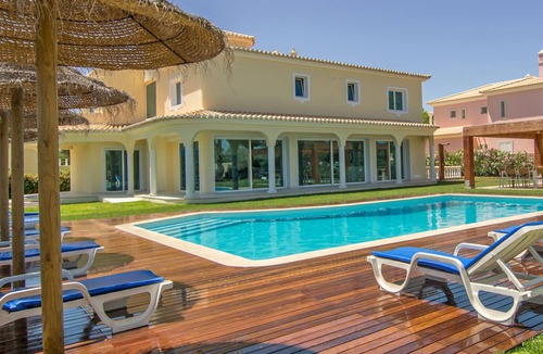 Quarteira Villa | Dream villa w/luxury services PROMOTION - Last dates!