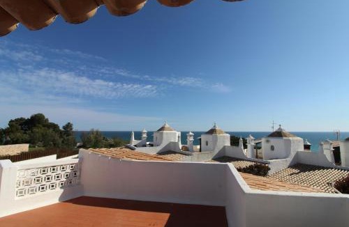 Alporchinhos House | E&M Garden View Beach House VII