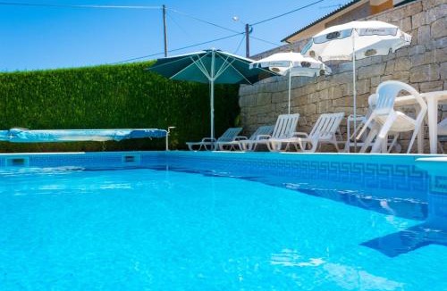 Cabeceiras de Basto Villa | Elegant villa in Alvite with private pool