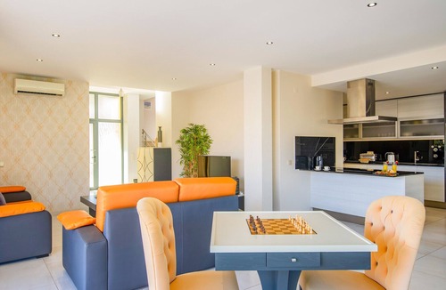 Armacao de Pera Villa | Exclusive villa with jacuzzi and heatable pool