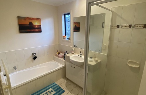Gulf Harbour House | Family Sized House close to the Beach and Marina